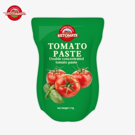 La fabbrica di pasta di pomodoro produce sacchetti in piedi da 113 g in conformità con gli standard di produzione ISO HACCP BRC e FDA
