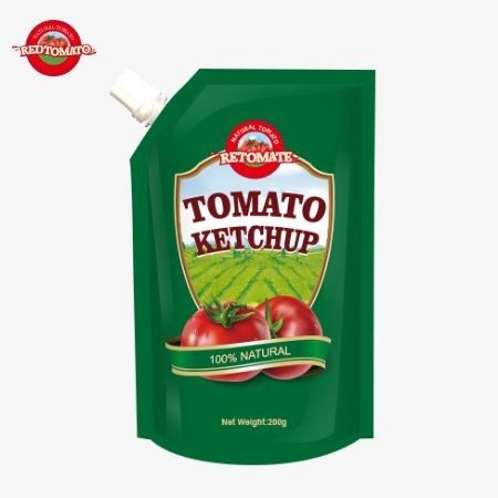 Produciamo sacchetti di 200 grammi di ketchup che soddisfano gli standard internazionali e sono disponibili a prezzi di fabbrica