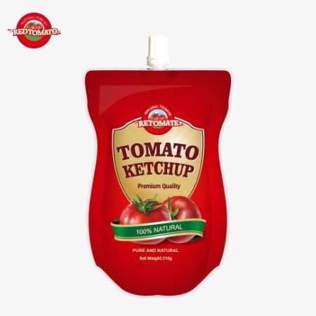 Produzione di sacchetti di ketchup da 210 grammi in un impianto OEM che offre un sapore naturale puro