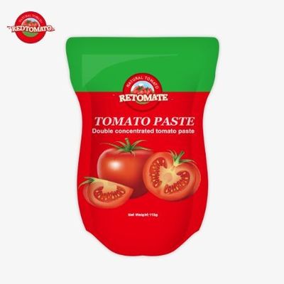 La fabbrica di pasta di pomodoro produce 113 grammi di bustine in conformità con gli standard di produzione ISO HACCP BRC e FDA